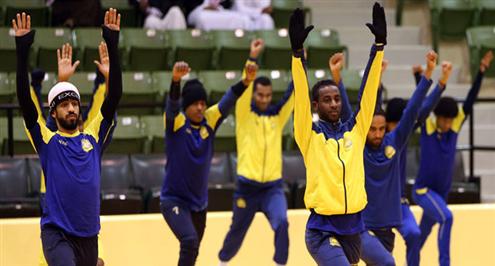 بالصور.. الأمير سعود ينضم لأعضاء شرف النصر.. والفريق يواصل مناوراته